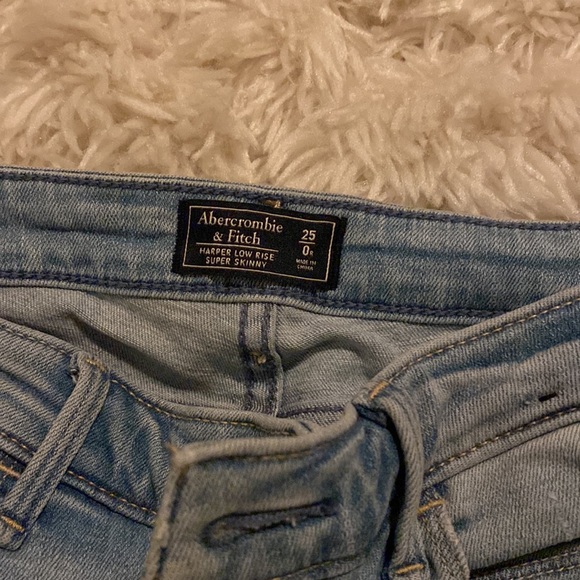 NWOT Abercrombie and Fitch super skinny jeans - Picture 3 of 5